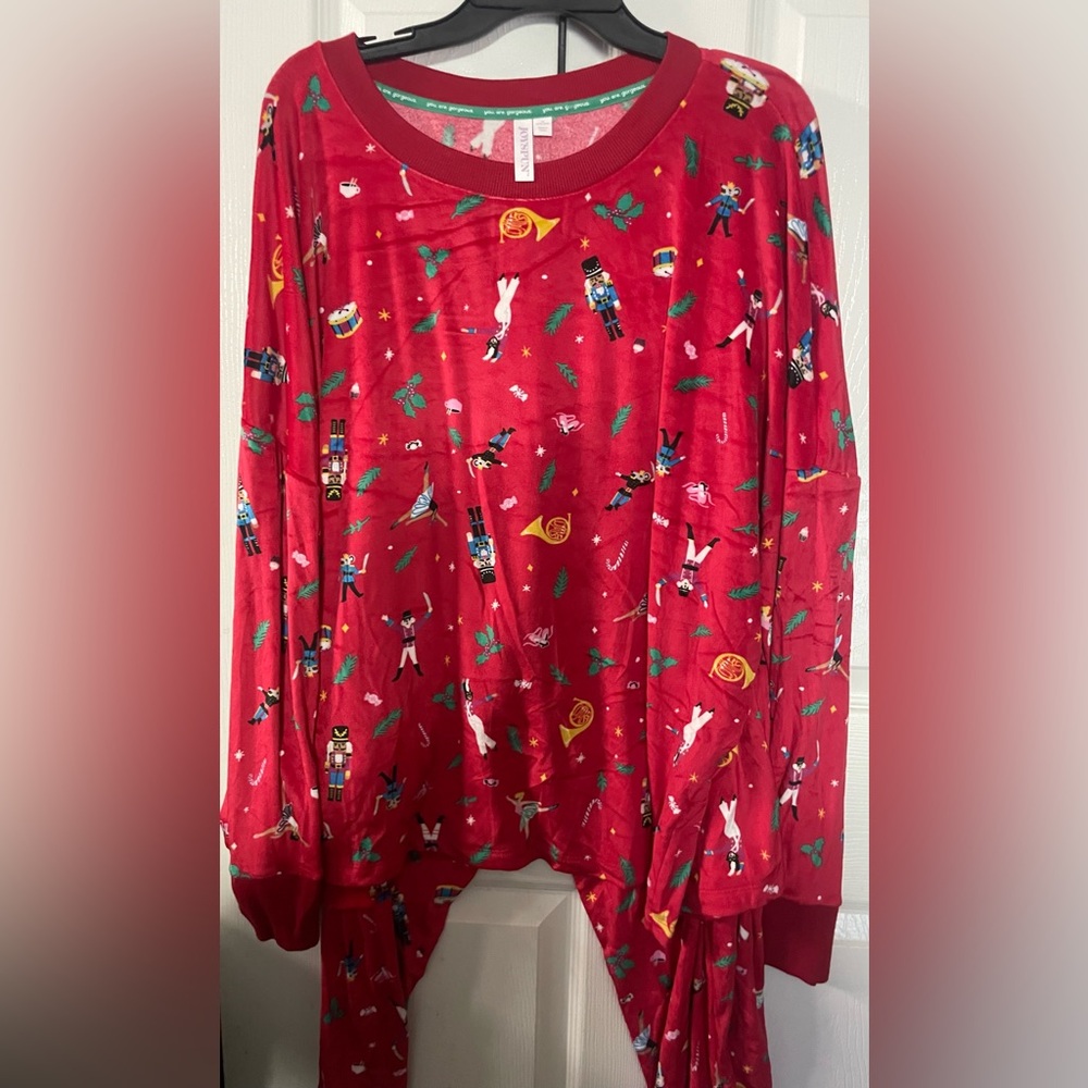 Women’s 2-piece holiday themed pajama set! NWT!‎ Size 3X!